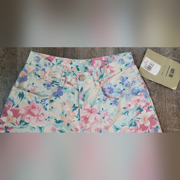 80's 90's Vintage High Waist Floral Print Jean Shorts Womens 4 Cream 100% Cotton - Picture 4 of 10